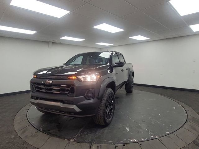 2026 Chevrolet Colorado Trail Boss in Black — front three-quarter view