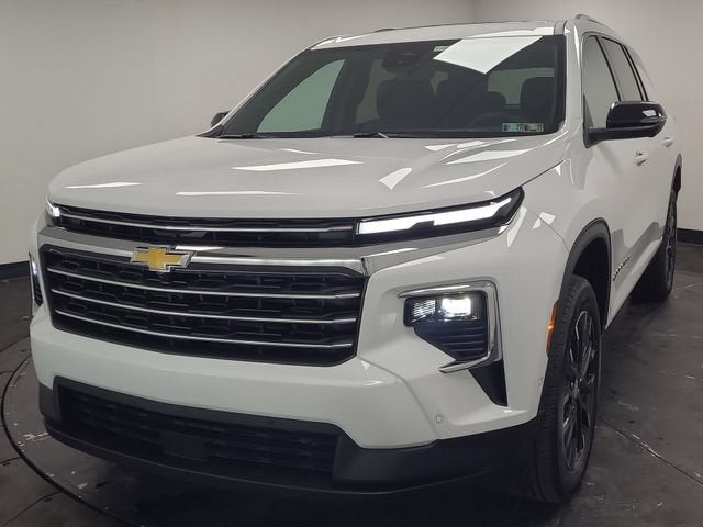 2026 Chevrolet Traverse LT in Summit White — front three-quarter view