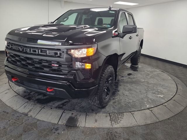 2026 Chevrolet Silverado 1500 Custom Trail Boss in Black — front three-quarter view